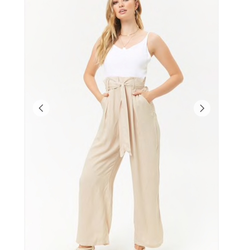 FOREVER 21 WHITE/KHAKI JUMPSUIT